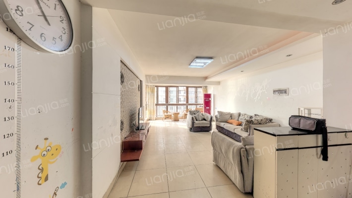 鑫天山水洲城二手房实景图