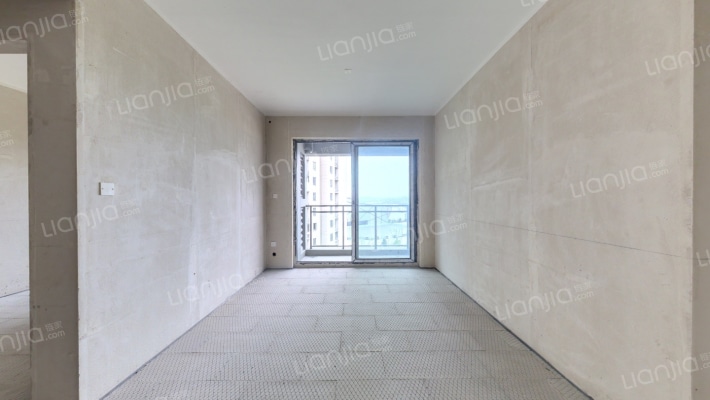 融创云湖十里F区二手房实景图