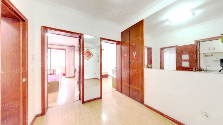 海岸路二手房实景图