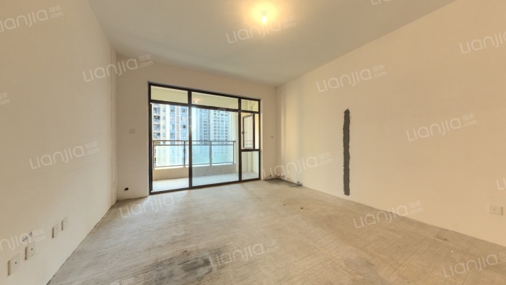 蓝润春风屿湖二手房实景图