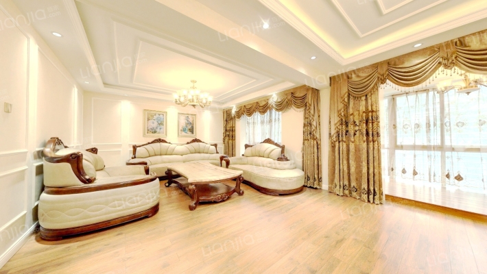 东郡蓝湾二手房实景图