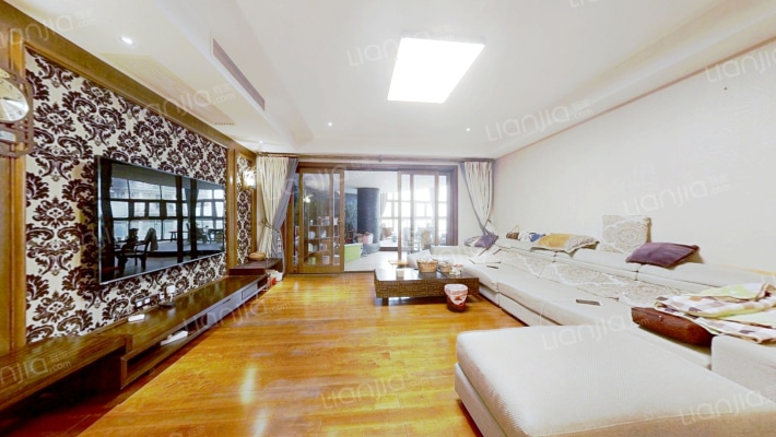 富湾国际二手房实景图