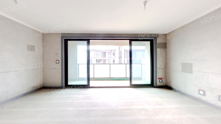 鸿园玫瑰园二手房实景图