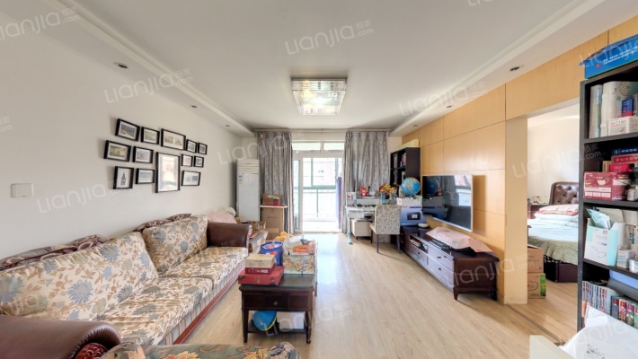 银泰苑二手房实景图