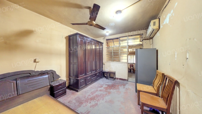 俞一小区二手房实景图