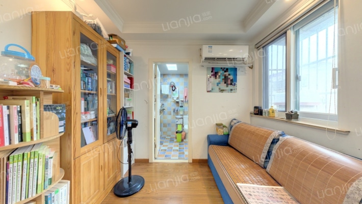 静安新城一区二手房实景图