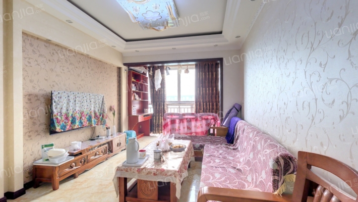 龙润尚城A区二手房实景图