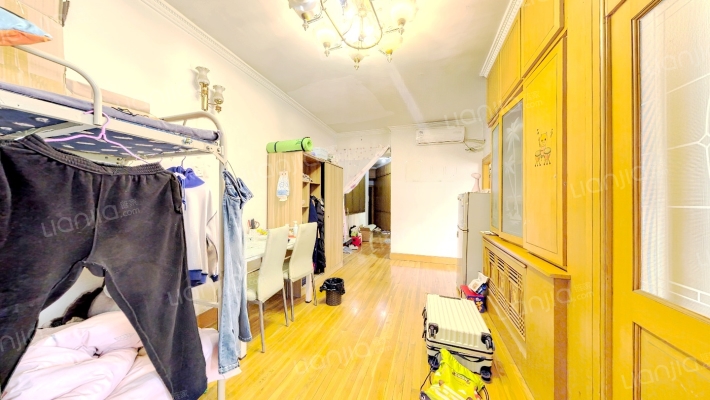 机车商厦二手房实景图