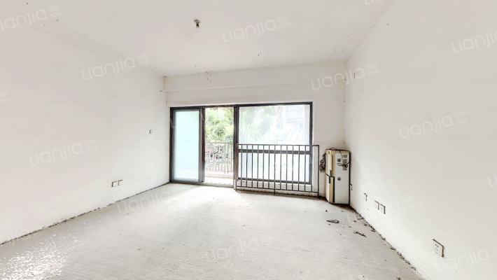 彩叠园1A期二手房实景图