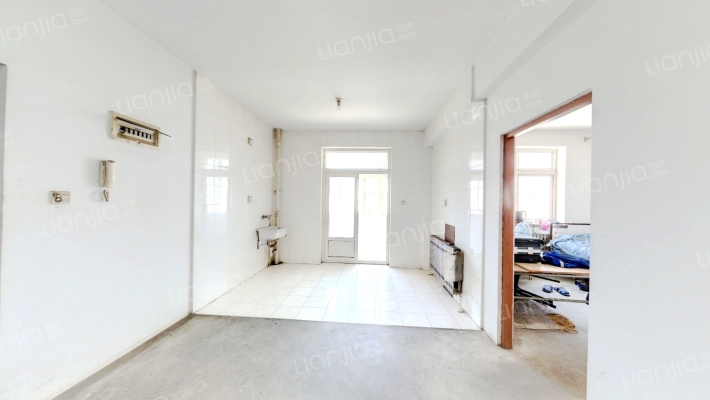 后三羊二手房实景图