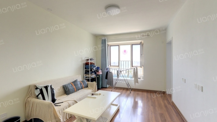 万科翡翠紫台二手房实景图