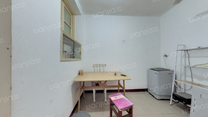 西园新村区政府宿舍二手房实景图