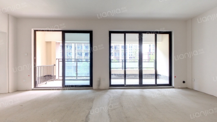 百伦山水居二手房实景图