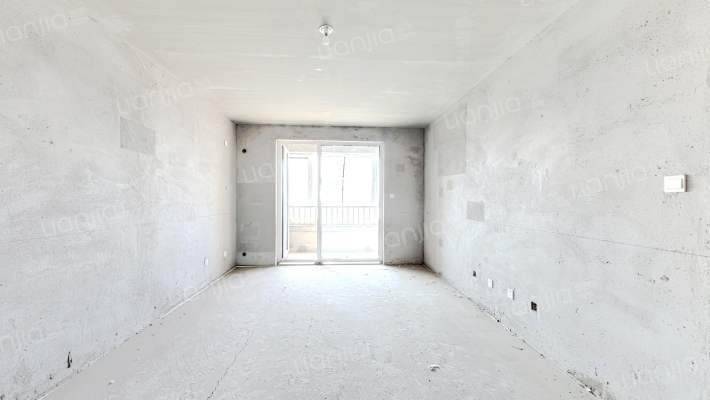 经贸大学东苑住宅楼二手房实景图