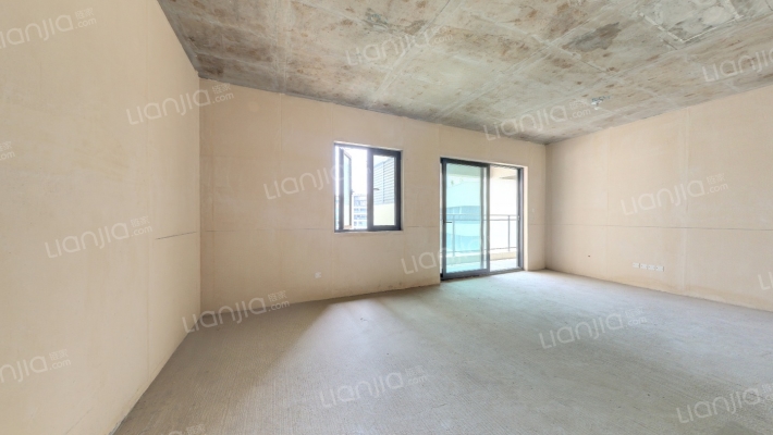 云樾名邸二手房实景图