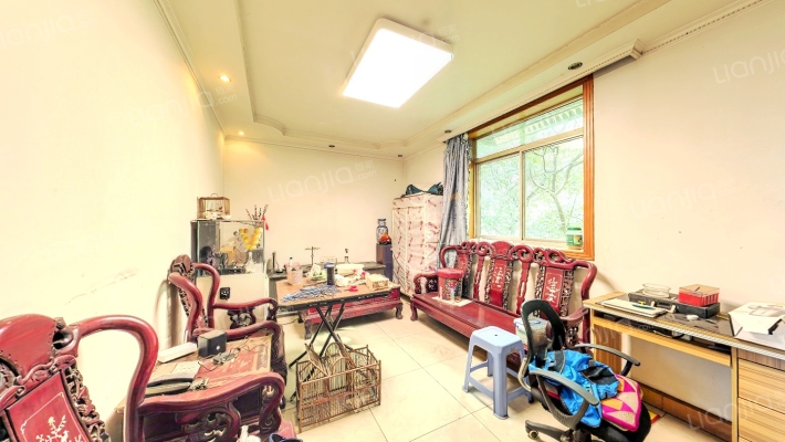 双钢路1号二手房实景图