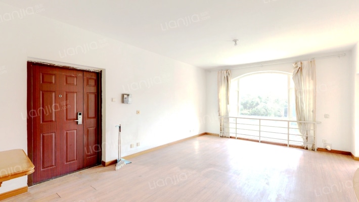 海天花园二手房实景图