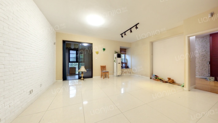 雍江翠璟二手房实景图