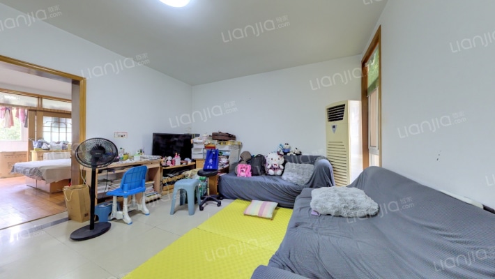 揽月山庄二手房实景图