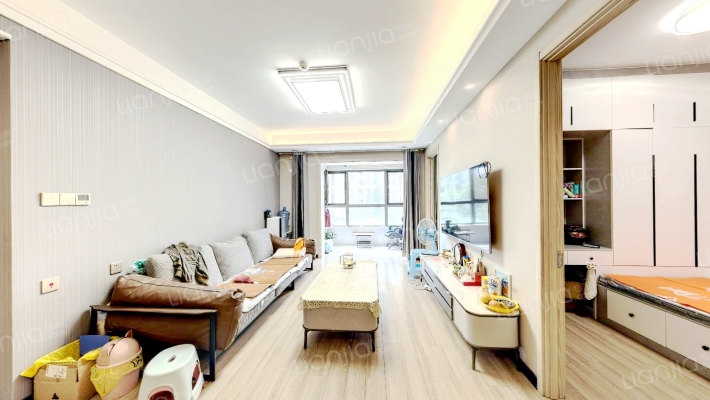 万科大都会云麓二手房实景图