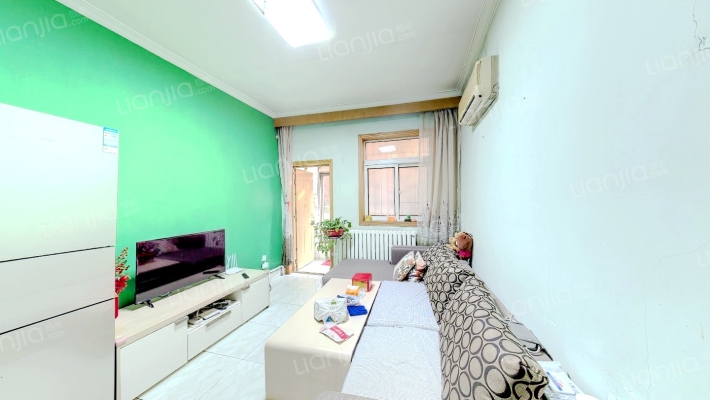 网通宿舍二手房实景图