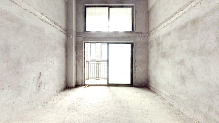 盛世翡翠二手房实景图