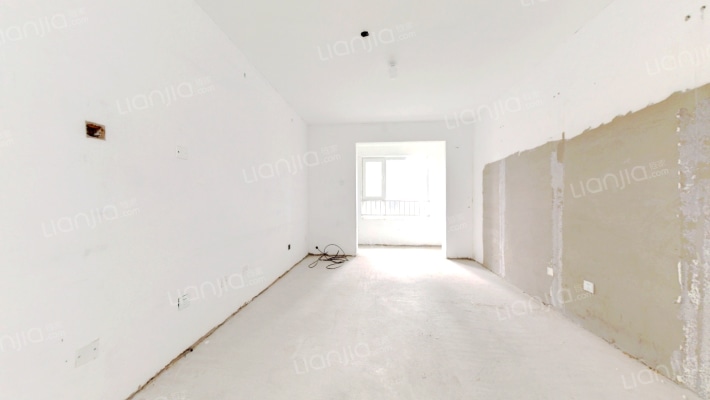 世侨唐墅二手房实景图