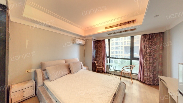 东一时区二手房实景图