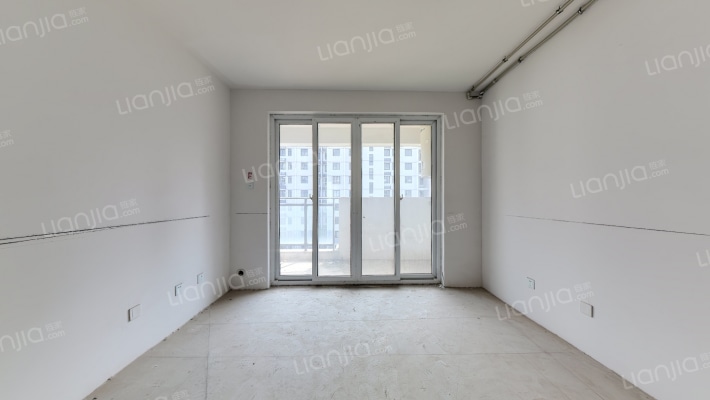 山水金盾花园二手房实景图