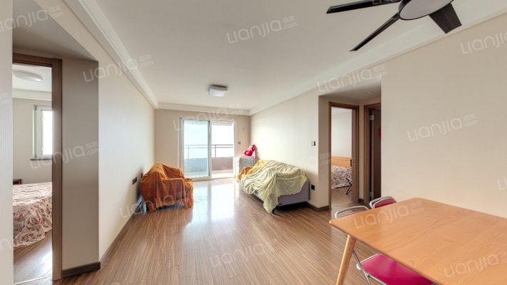 万科蓝山二手房实景图