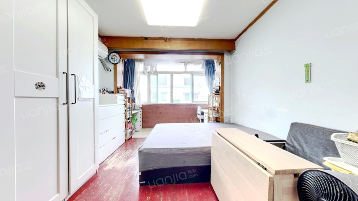 新泾六村二手房实景图