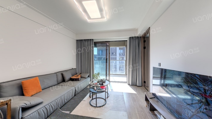 万科坤和·湛蓝云镜二手房实景图