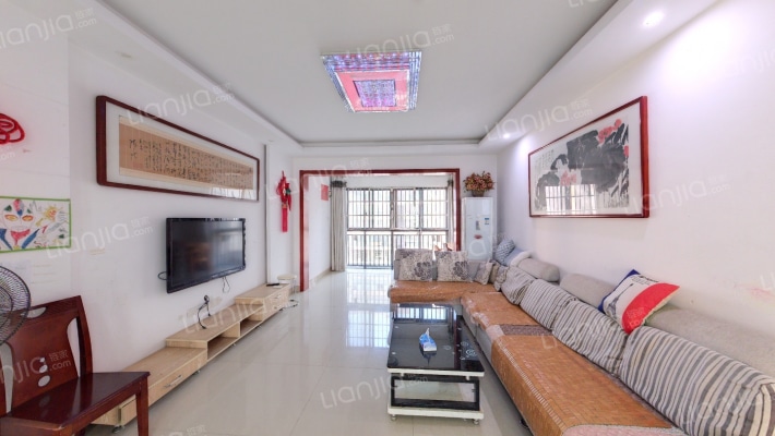 卓越蔚蓝海岸二期二手房实景图