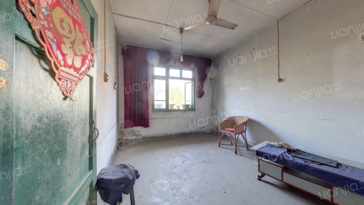 西街152号二手房实景图