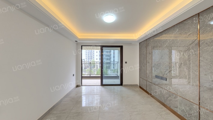 美的麓府二手房实景图