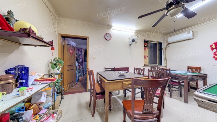 龙博公寓二手房实景图