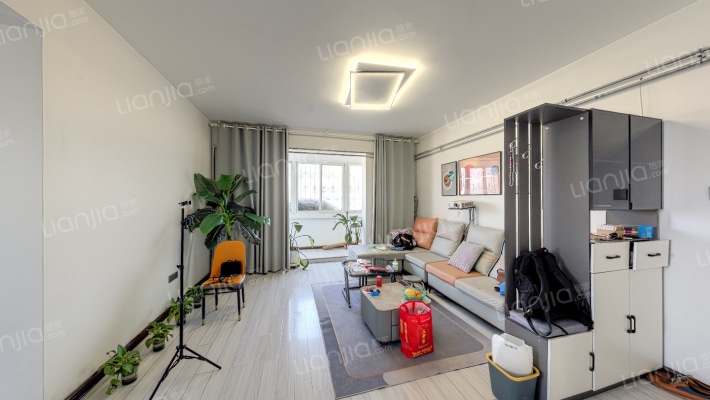 鸿元小区二手房实景图