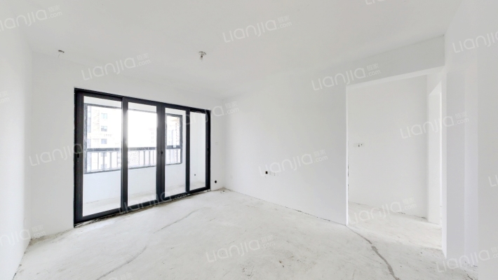 恒大翡翠湾二手房实景图