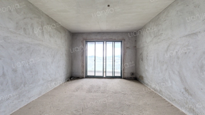 外滩珑庭二手房实景图