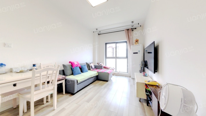 丽雅美锦二手房实景图