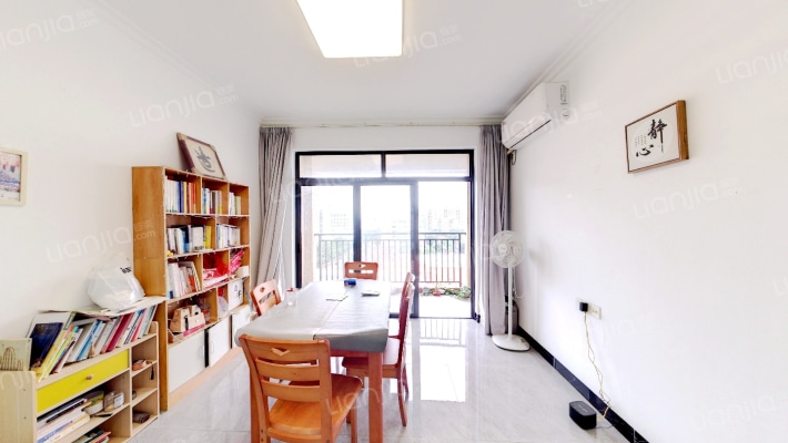 华朝华府二手房实景图