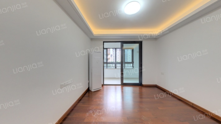 蓝天慧融花园二手房实景图