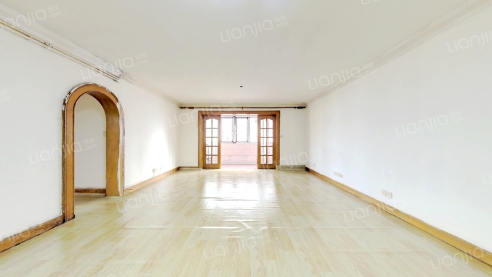 新电小区二手房实景图