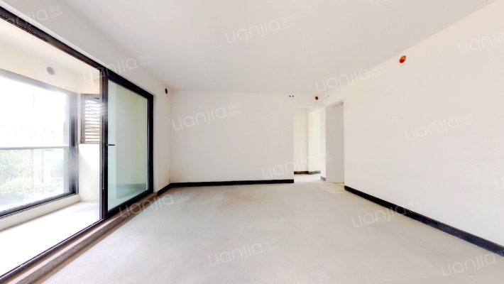 香港置地云山岳南区二手房实景图