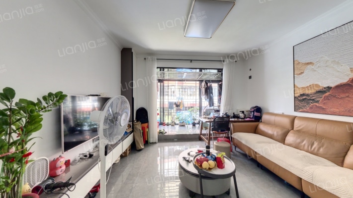 城建小区二手房实景图