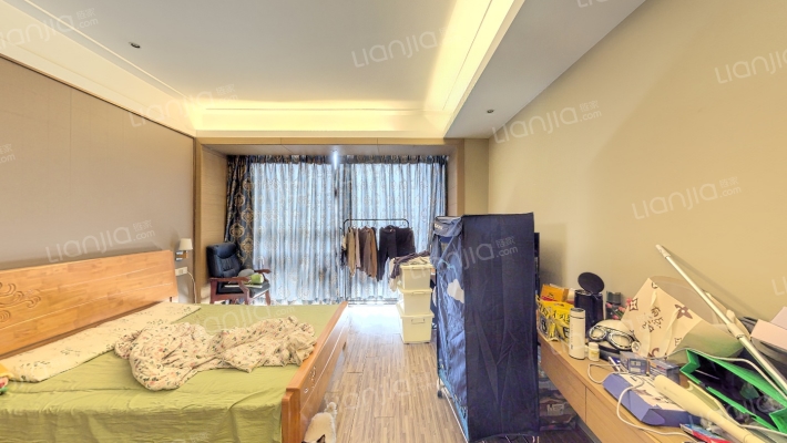 环球贸易广场二手房实景图