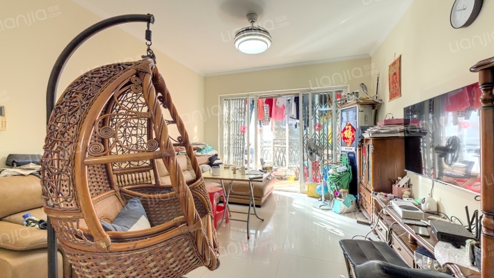 岭南新世界二手房实景图