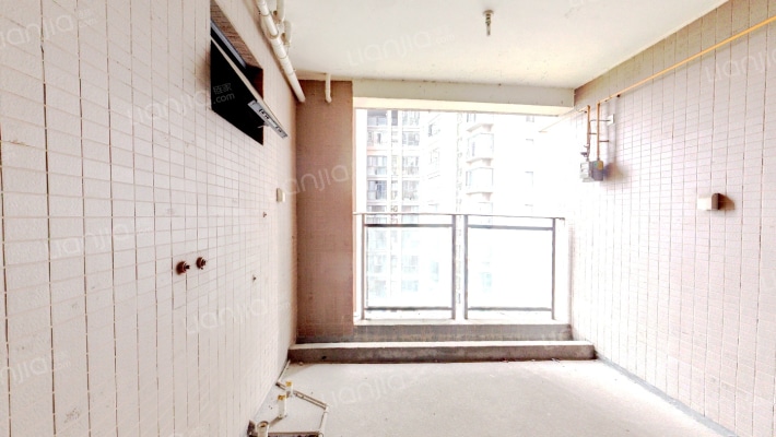 三利云锦二手房实景图