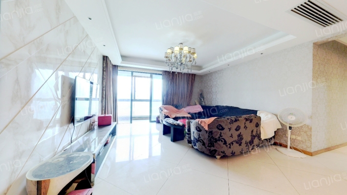 泰然南湖玫瑰湾二期二手房实景图