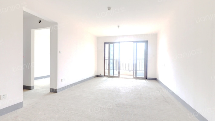 碧桂园双湖城北院二手房实景图